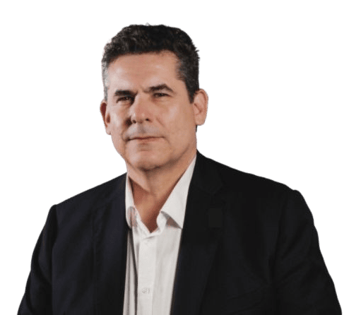 24. Armando Chaves